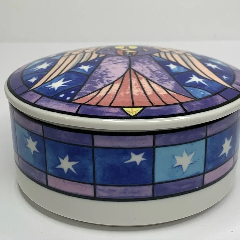 Mikasa Colorful Angel Trinket Box Candy Dish or Jewelry Container New Flawless
